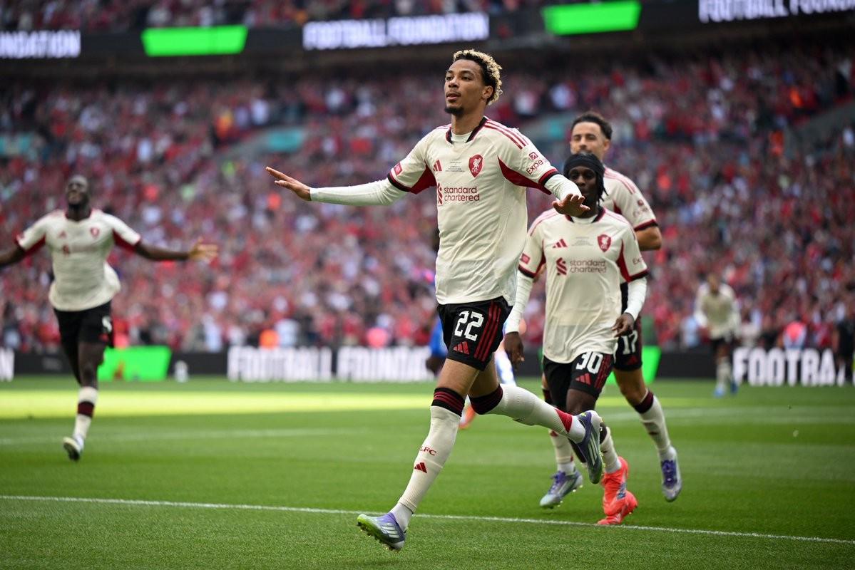 九游体育官网-1.25亿巨星成水货？两场灾难级发挥，难以适应英超，利物浦无奈