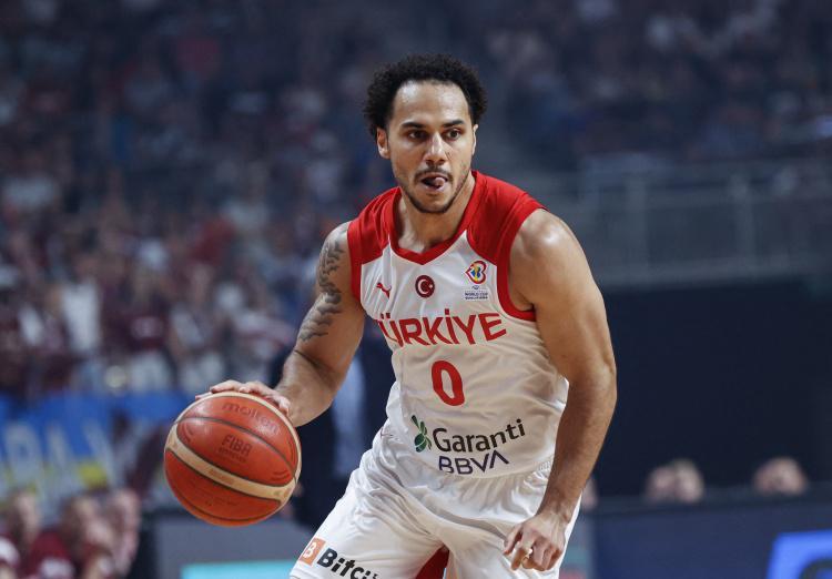 九游体育官网-曾在NBA效力4个赛季！拉金13中7高效得23分2板9助 轰中5记三分